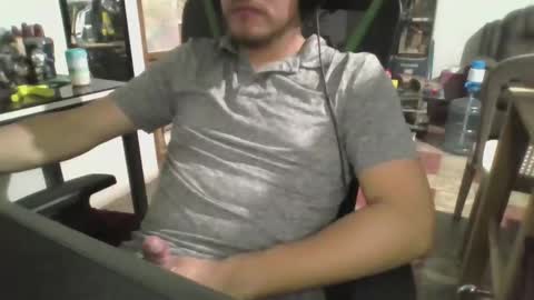 Snapshot of traveler_92 chatting on 11/18/25, 03:23 traveler_92 online show from 11/18/25, 03:23