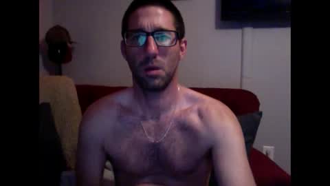 Snapshot of traviskenn chatting on 02/22/25, 02:39 TravisKenn online show from 02/22/25, 02:39