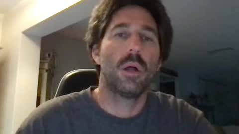 Snapshot of traviskenn chatting on 10/02/25, 11:28 TravisKenn online show from 10/02/25, 11:28