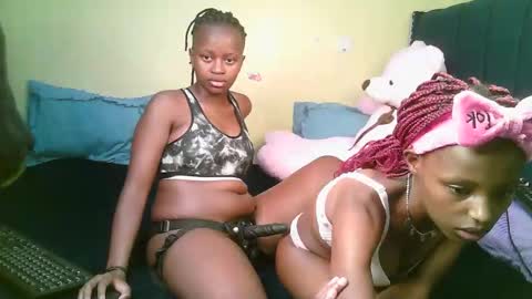 Snapshot of trazic_ chatting on 10/19/25, 08:31 trazic_ online show from 10/19/25, 08:31