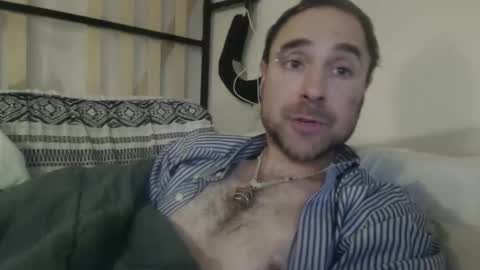 Snapshot of treehuggerhemp chatting on 11/18/25, 10:03 TreeHugger queer online show from 11/18/25, 10:03