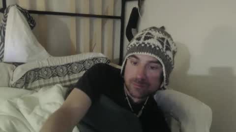 Snapshot of treehuggerhemp chatting on 11/23/25, 03:39 TreeHugger queer online show from 11/23/25, 03:39