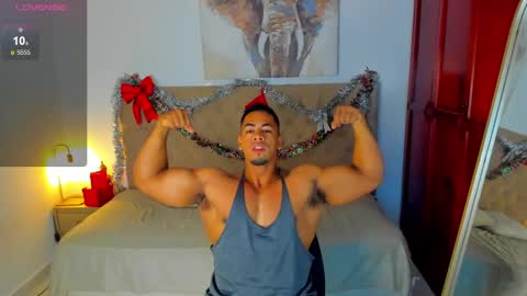 Snapshot of trevor_vinc chatting on 12/31/24, 12:46 trevor online show from 12/31/24, 12:46