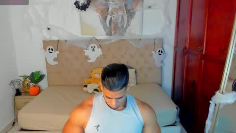 Snapshot of trevor_vinc chatting on 10/28/25, 12:30 trevor online show from 10/28/25, 12:30