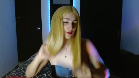 triana_damelio online show from 02/22/25, 04:09