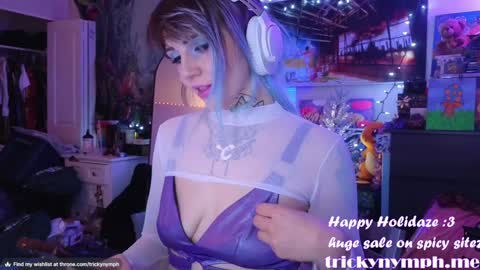 Snapshot of tricky_nymph chatting on 12/31/24, 06:48 Cassie online show from 12/31/24, 06:48