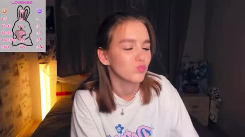 Snapshot of trinahillier chatting on 11/10/25, 07:13 Bubbles online show from 11/10/25, 07:13