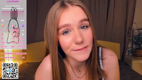 Snapshot of trinahillier chatting on 11/25/25, 07:14 Bubbles online show from 11/25/25, 07:14