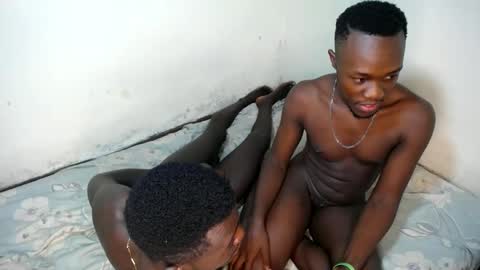 Snapshot of trisboo5 chatting on 12/07/24, 12:19 Trisboo5 online show from 12/07/24, 12:19