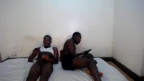 Snapshot of trisboo5 chatting on 01/19/25, 09:02 Trisboo5 online show from 01/19/25, 09:02