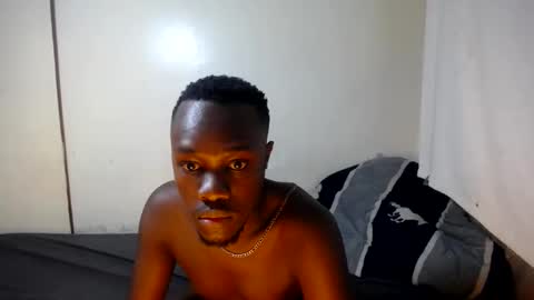 Snapshot of trisboo5 chatting on 01/21/25, 11:02 Trisboo5 online show from 01/21/25, 11:02