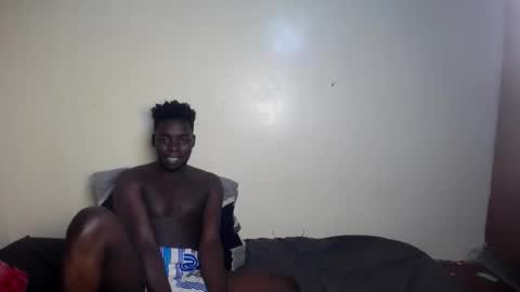 Snapshot of trisboo5 chatting on 02/23/25, 01:10 Trisboo5 online show from 02/23/25, 01:10