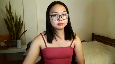 Snapshot of trishakera chatting on 12/30/24, 11:15 trisha online show from 12/30/24, 11:15