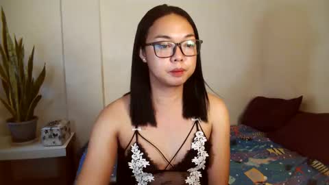 Snapshot of trishakera chatting on 01/19/25, 02:47 trisha online show from 01/19/25, 02:47