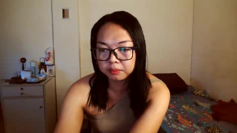 Snapshot of trishakera chatting on 02/28/25, 02:53 trisha online show from 02/28/25, 02:53
