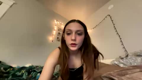 Snapshot of trixilee24 chatting on 02/12/25, 01:52 Trixi online show from 02/12/25, 01:52
