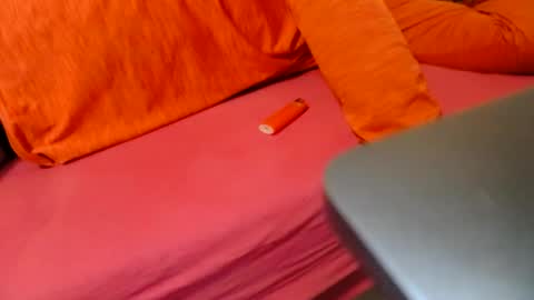 Tropichot online show from 01/19/25, 07:25