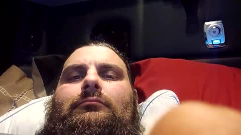 Snapshot of truckerlife92 chatting on 11/21/25, 09:19 truckerlife92 online show from 11/21/25, 09:19