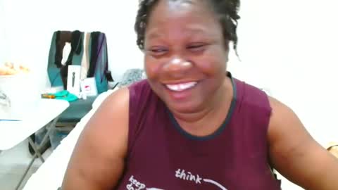 Snapshot of truebella30 chatting on 09/13/25, 05:40 TrueBella30 online show from 09/13/25, 05:40