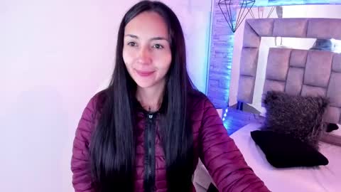 Snapshot of truelove_art chatting on 12/17/24, 05:58 online show from 12/17/24, 05:58