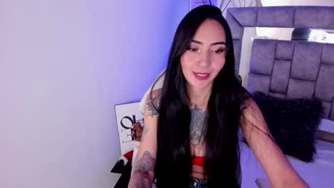 Snapshot of truelove_art chatting on 12/24/24, 03:05 online show from 12/24/24, 03:05