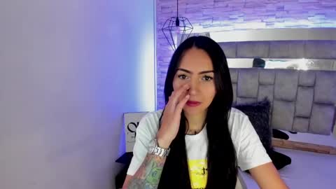 Snapshot of truelove_art chatting on 01/14/25, 03:04 online show from 01/14/25, 03:04