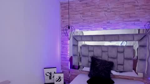 Snapshot of truelove_art chatting on 01/17/25, 02:39 online show from 01/17/25, 02:39