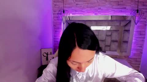 Snapshot of truelove_art chatting on 01/29/25, 11:30 online show from 01/29/25, 11:30