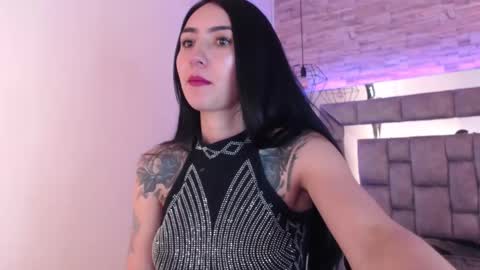 Snapshot of truelove_art chatting on 02/17/25, 05:53 online show from 02/17/25, 05:53