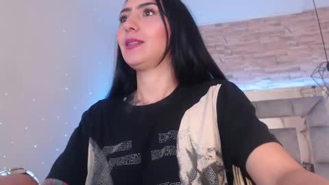 Snapshot of truelove_art chatting on 02/25/25, 02:44 online show from 02/25/25, 02:44