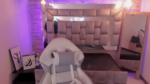 Snapshot of truelove_art chatting on 03/08/25, 03:02 online show from 03/08/25, 03:02