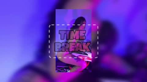 Snapshot of truelove_art chatting on 09/17/25, 12:07 online show from 09/17/25, 12:07