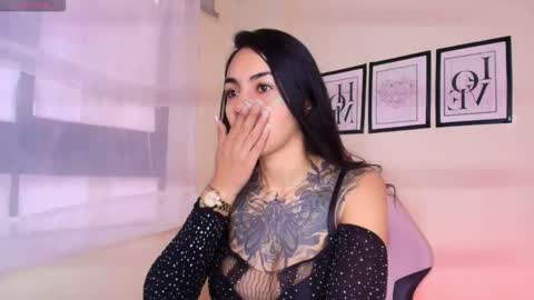 Snapshot of truelove_art chatting on 12/01/25, 11:26 online show from 12/01/25, 11:26