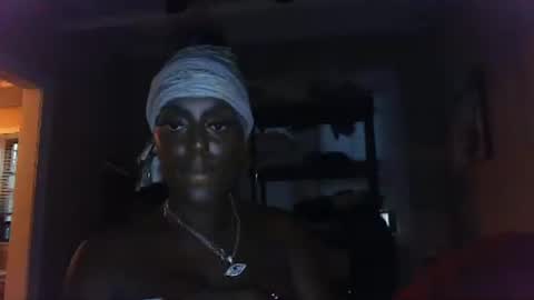 Snapshot of tsamberwhite007 chatting on 10/25/25, 10:37 Amber White online show from 10/25/25, 10:37