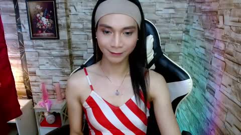 Snapshot of tscumbitch chatting on 02/27/25, 09:36 Tina online show from 02/27/25, 09:36