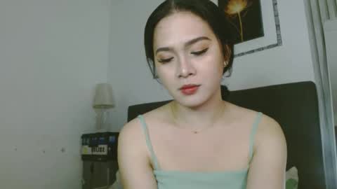 Snapshot of tsnathaliasilvana chatting on 01/20/25, 12:18 Bella Ratbu online show from 01/20/25, 12:18