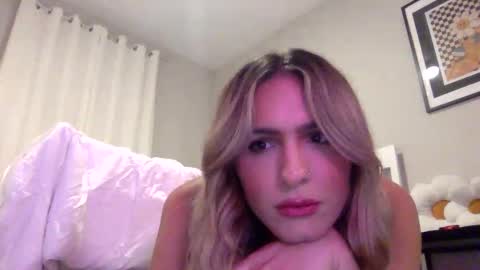 Snapshot of tsprinces chatting on 09/22/25, 12:45 tsprinces online show from 09/22/25, 12:45