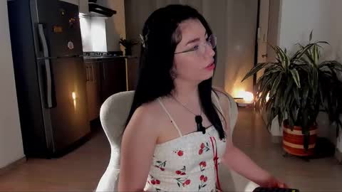 Snapshot of tsukys_spell chatting on 11/14/25, 02:21 Tsuky online show from 11/14/25, 02:21