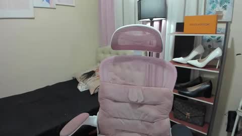 tsuncutmargauxx online show from 10/13/25, 05:40