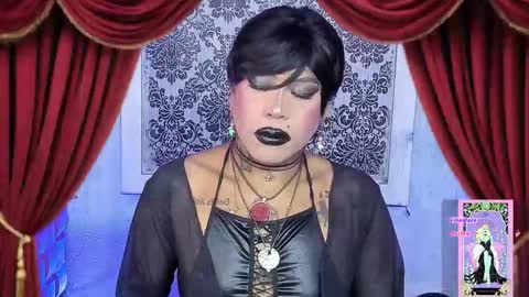 BellaRoxanna online show from 11/18/25, 06:34