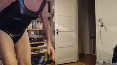 Snapshot of tubaist chatting on 12/18/24, 05:52 FINN but call me NANNA online show from 12/18/24, 05:52