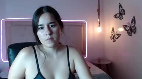 tulunaroja online show from 10/20/25, 08:20