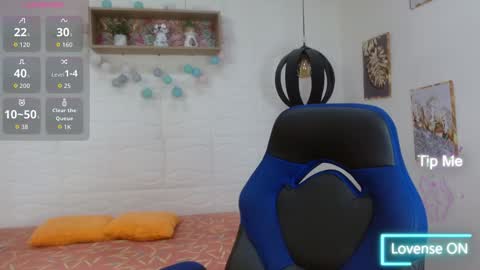 tulunaroja online show from 11/19/25, 07:36