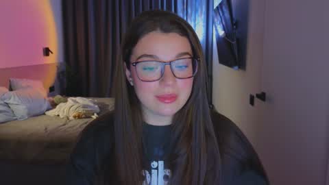 Ariana online show from 10/25/25, 07:19