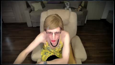 Clementine online show from 10/13/25, 12:27