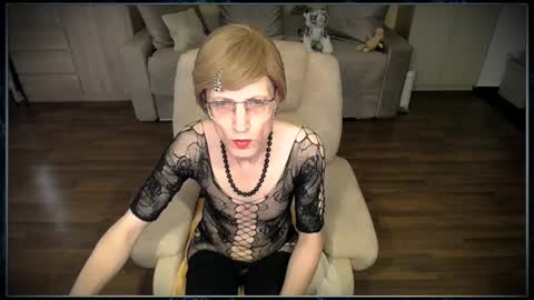 Clementine online show from 11/03/25, 08:04