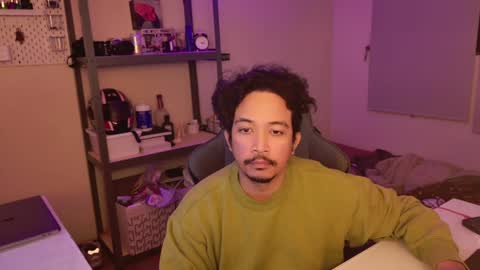 Snapshot of tweezerdick chatting on 12/30/24, 04:42 iwasD3nse online show from 12/30/24, 04:42