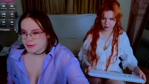 Snapshot of twicehearts chatting on 11/19/25, 11:21 twicehearts online show from 11/19/25, 11:21