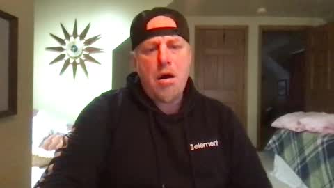 Snapshot of twiinsoul chatting on 12/18/24, 02:17 twiinsoul online show from 12/18/24, 02:17