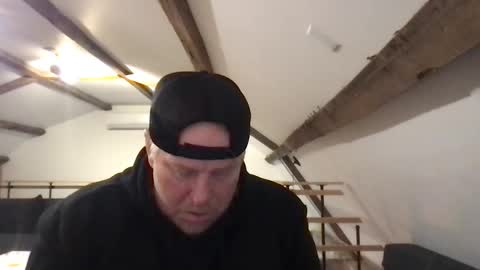 Snapshot of twiinsoul chatting on 12/20/24, 05:08 twiinsoul online show from 12/20/24, 05:08